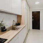 Urban Chic - Great Location-cozy With Balcony - Towarowa Warszawa