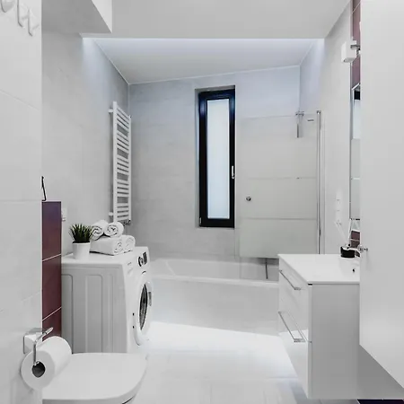 Апартаменты Urban Chic - Great Location-cozy With Balcony - Towarowa