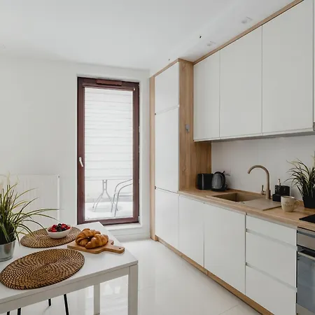 Urban Chic - Great Location-cozy With Balcony - Towarowa * Varsó