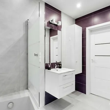 Urban Chic - Great Location-cozy With Balcony - Towarowa Apartament