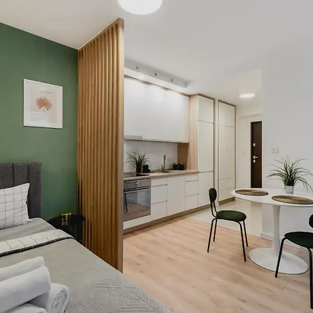 Urban Chic - Great Location-cozy With Balcony - Towarowa Apartament
